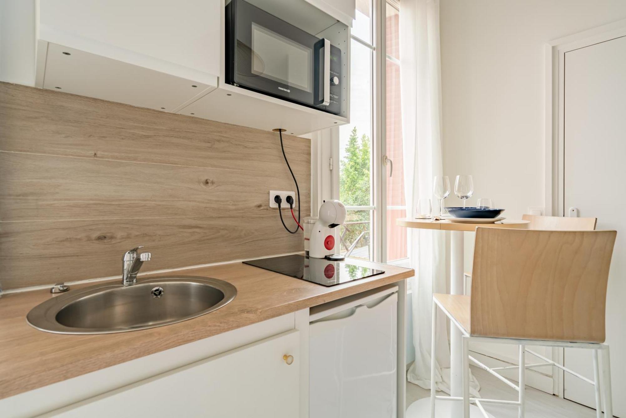 Appartement Proche Paris • Superbe Refait A Neuf • *